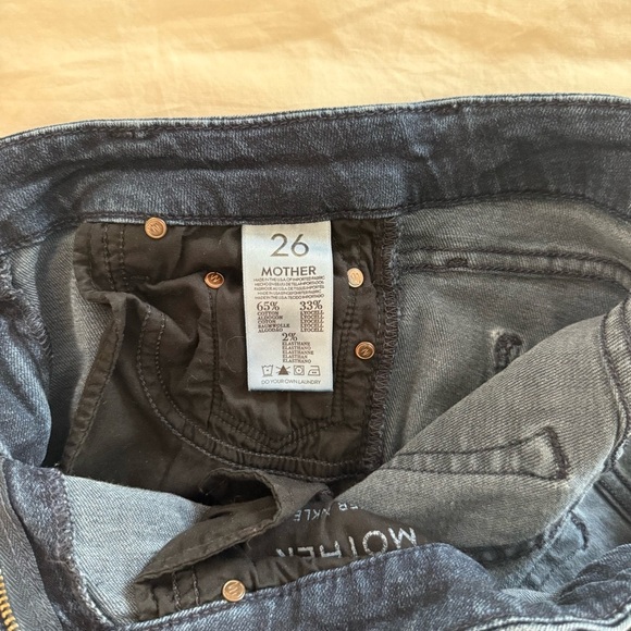 MOTHER The Looker Ankle Fray Jeans - Picture 6 of 14